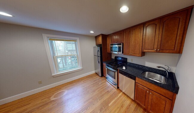 428 Franklin St, Unit 1A