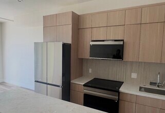 The Hive Glenrock in Los Angeles, CA - Building Photo - Building Photo