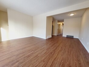 10531-10154 154 St in Edmonton, AB - Building Photo - Building Photo