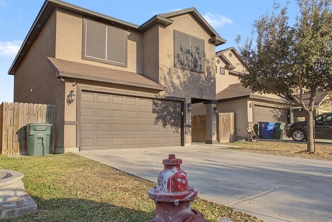 4305 Alina Dr in Laredo, TX - Building Photo - Building Photo