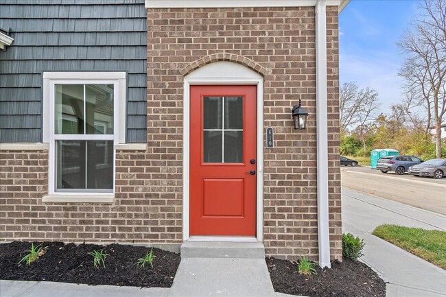 610 Foxhill Dr, Unit 610 in Crescent Spgs, KY - Foto de edificio - Building Photo