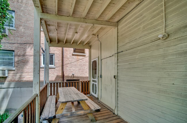 2036 Sherman Ave in Evanston, IL - Building Photo - Building Photo