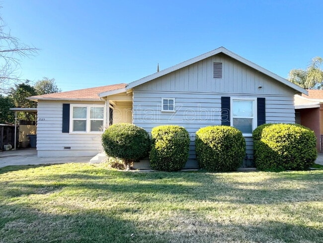 2135 Orchard Ln in Merced, CA - Building Photo - Building Photo