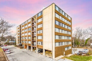 Lorcom House in Arlington, VA - Building Photo