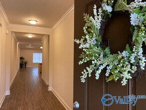 110 Pointe Haven Ct in Huntsville, AL - Foto de edificio - Building Photo