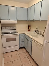 617 Dauphine St in New Orleans, LA - Building Photo - Building Photo