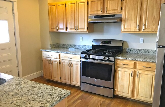 11 Quint Ave in Boston, MA - Building Photo - Building Photo