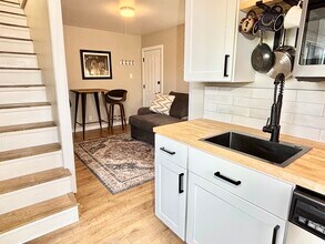 3001 Accacia Way, Unit Accacia in Reno, NV - Building Photo - Building Photo