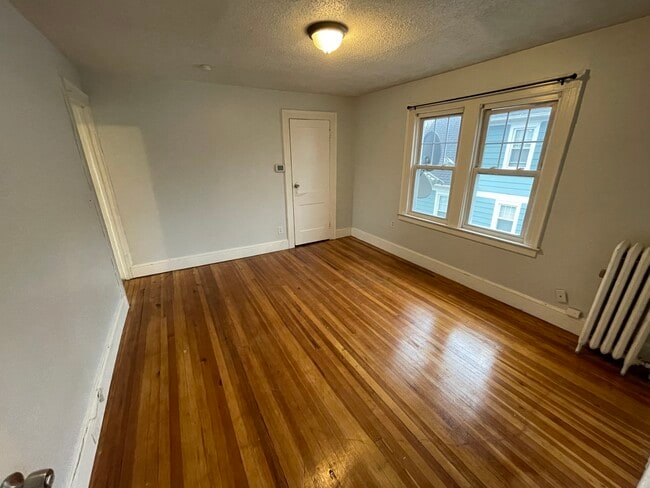 39 Anthony St, Unit 3