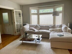 79 Aspinwall Ave in Brookline, MA - Building Photo - Building Photo