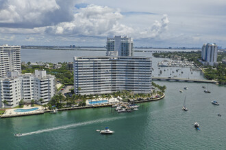 Belle Plaza Condominium in Miami Beach, FL - Building Photo - Building Photo