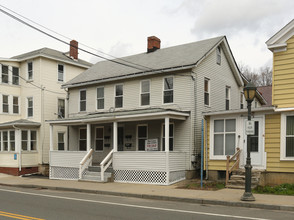 43 West Center St in Lee, MA - Building Photo - Building Photo