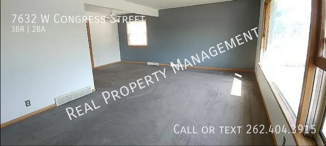 7632 W Congress St in Milwaukee, WI - Building Photo - Building Photo