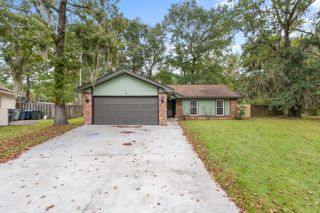 16 Bitterroot Ln in Savannah, GA - Building Photo - Building Photo