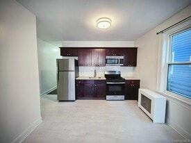 451 Revere Ave in Bronx, NY - Building Photo