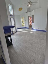 4124 Hollow Oak Dr in Dallas, TX - Building Photo