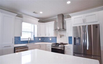 6616 Splashwater Dr in Flowery Branch, GA - Building Photo - Building Photo