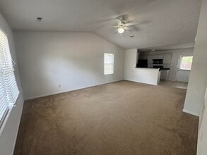 3308 E St Charles Rd in Columbia, MO - Building Photo - Building Photo