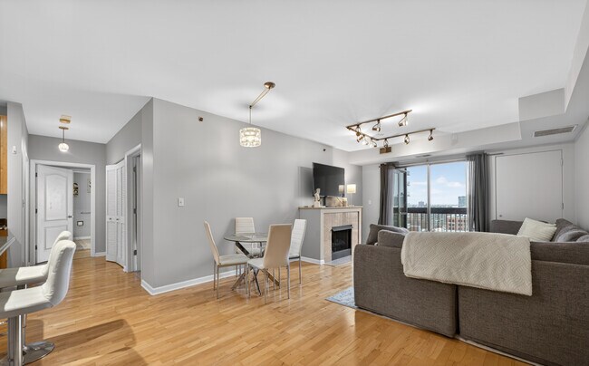 1212 N Wells St in Chicago, IL - Building Photo - Building Photo