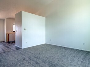 2931 W Rowland Ave in Littleton, CO - Building Photo - Building Photo