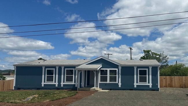 property at 4207 Hanna St