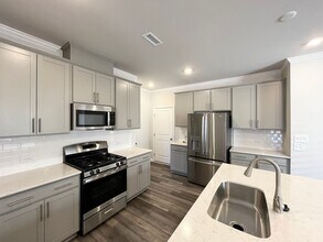 2218 Cape May Ln in Durham, NC - Building Photo - Building Photo