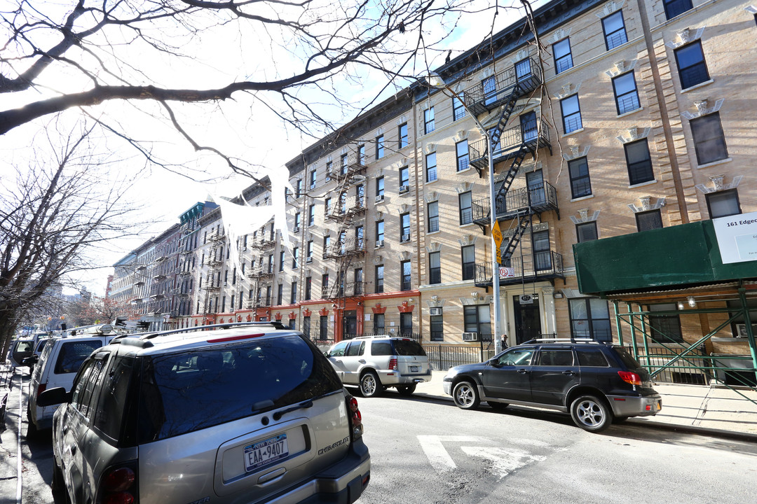 153-155 Edgecombe Ave in New York, NY - Foto de edificio