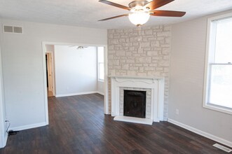 125 E 10th St in Bloomington, IN - Building Photo - Building Photo
