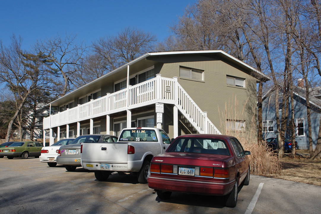 Chamberlain Court in Lawrence, KS - Foto de edificio