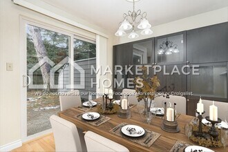 15917 NE 40th Way in Redmond, WA - Building Photo - Building Photo