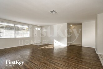 9204 Lido Ln in Port Richey, FL - Building Photo - Building Photo