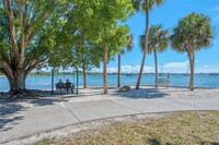 5720 Antilles Dr in Sarasota, FL - Foto de edificio - Building Photo