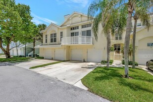 105 Mainsail Cir