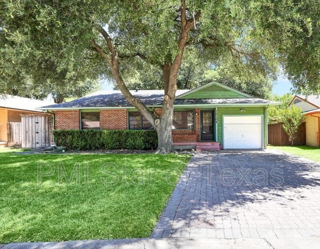 property at 10138 Estacado Dr