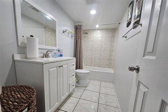 919 W Oak Ridge Rd in Orlando, FL - Building Photo - Building Photo