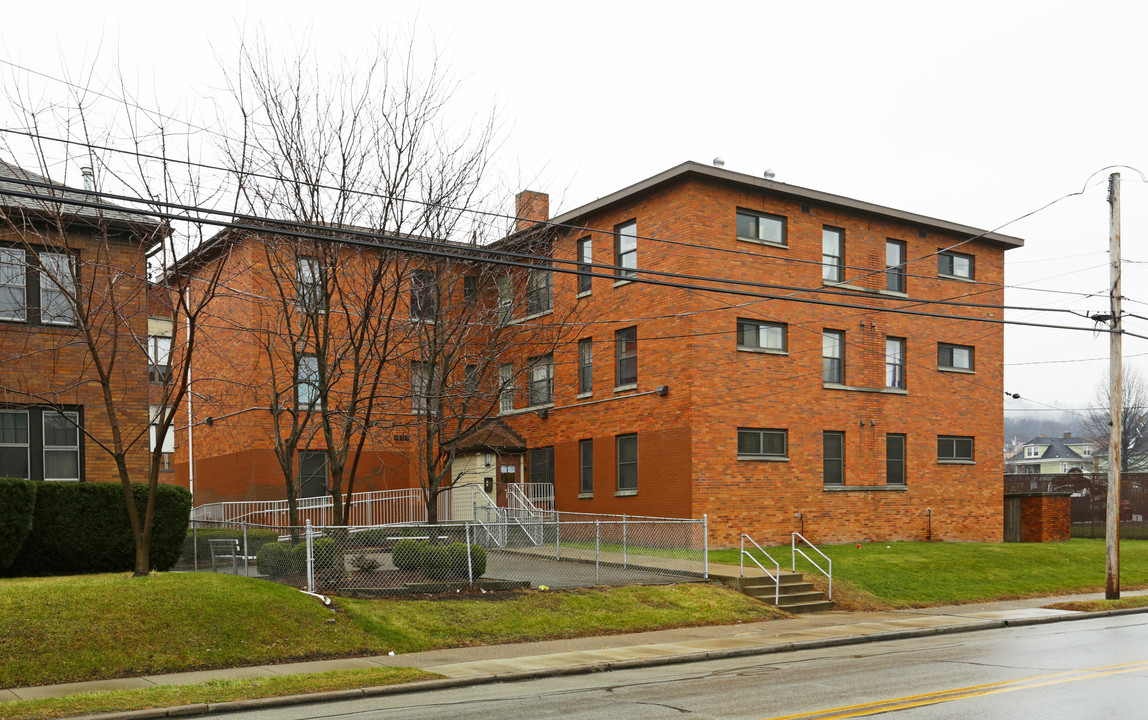 John F. Kennedy Apartments in Ambridge, PA - Building Photo