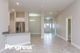 14445 Potterton Cir in Hudson, FL - Building Photo - Building Photo