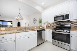 3181 Cottonwood Bnd in Ft. Myers, FL - Building Photo - Building Photo