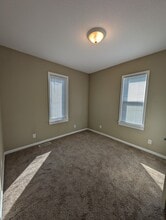 730 N Broad St, Unit Lower in Mankato, MN - Building Photo - Building Photo