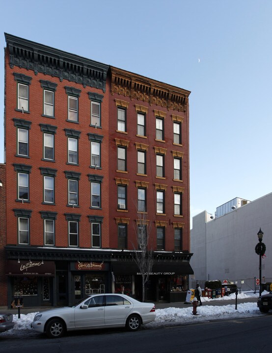 113 Washington St in Hoboken, NJ - Foto de edificio