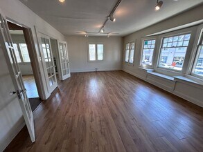 530-544 Lighthouse Ave in Monterey, CA - Building Photo - Building Photo