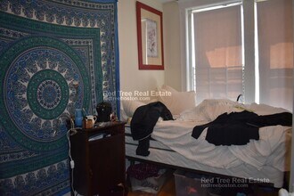 11 Mt Hood Rd, Unit 2 in Boston, MA - Foto de edificio - Building Photo