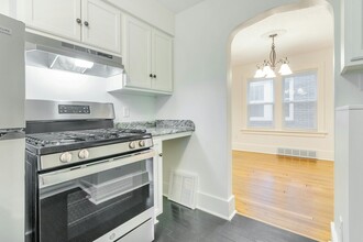836 E Dayton St in Madison, WI - Foto de edificio - Building Photo