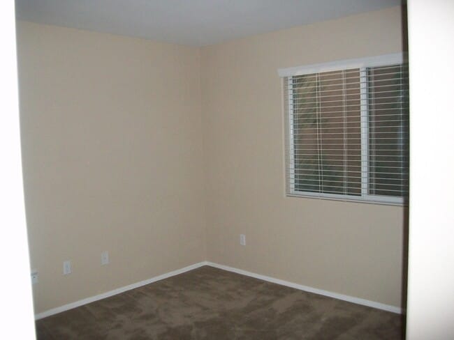 9793 Bonanza Creek Ave in Las Vegas, NV - Building Photo - Building Photo