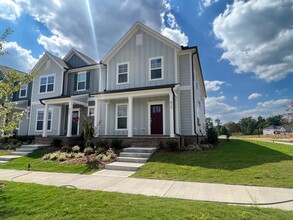 820 Silo Pk Dr in Wake Forest, NC - Building Photo - Building Photo