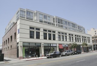 25-45 N Raymond Ave in Pasadena, CA - Building Photo - Building Photo