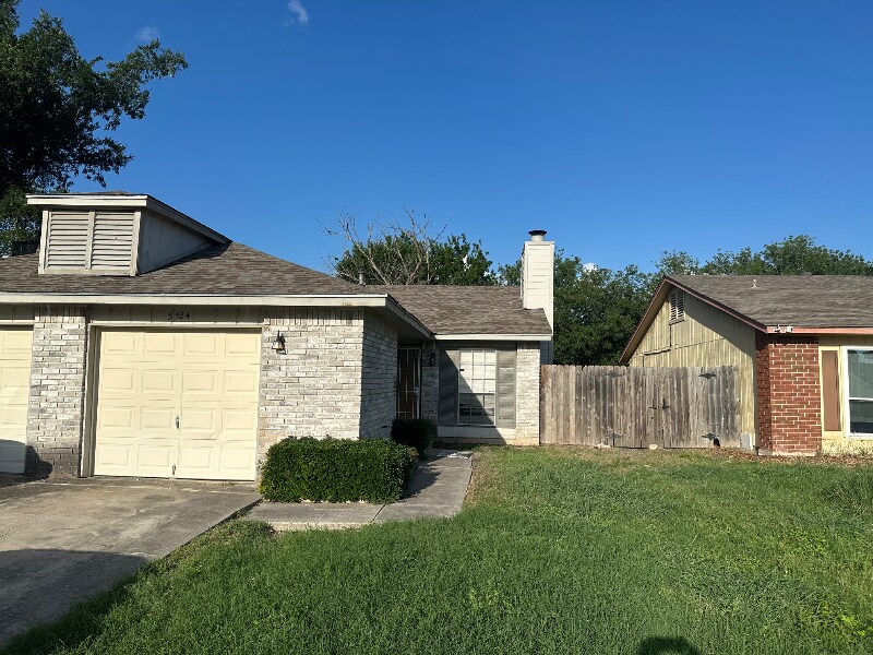 5524 Lochmoor in San Antonio, TX - Building Photo