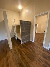 514 Ruddy St in Lockhart, TX - Building Photo - Building Photo