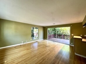 3114 W Elmore St in Seattle, WA - Building Photo - Building Photo