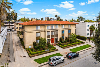 400 S Mentor Ave in Pasadena, CA - Building Photo - Building Photo